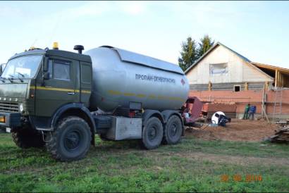 Фотогалерея — Заправка газгольдера. — фото